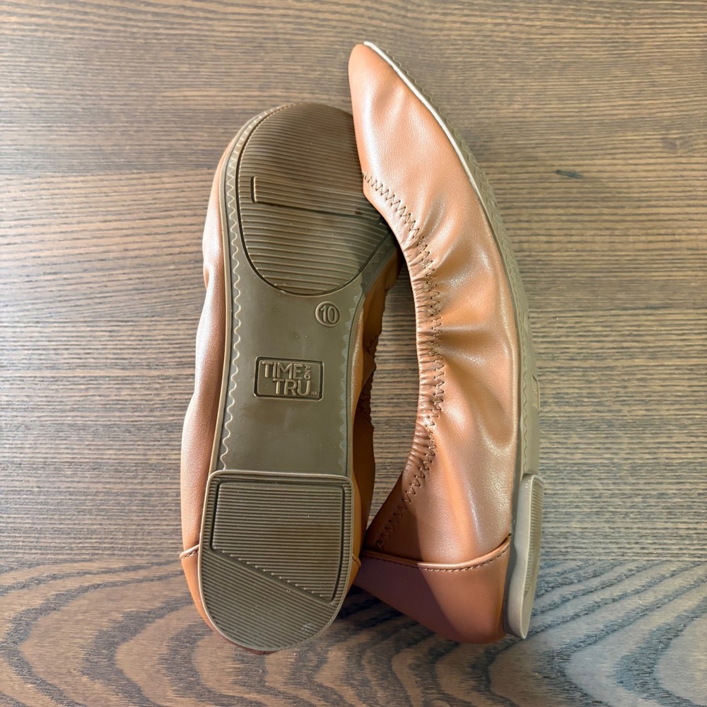Time and Tru Ballet Flats Womens 10 Tan Excellent Memory Foam Slip On Shoes - Picture 10 of 10